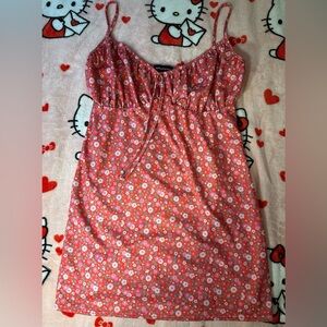 Women’s Pretty Little Thing red pink & white floral patterned mini dress US 12
